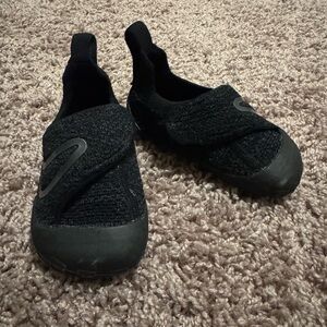 Nike Kids Black Swoosh 1